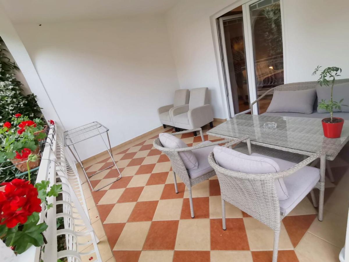 Отель Lovely Family House Robi Ровинь Экстерьер фото